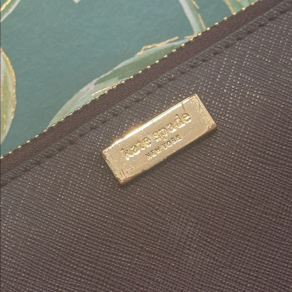 KATE SPADE | Plum Leather Zip Up Wallet